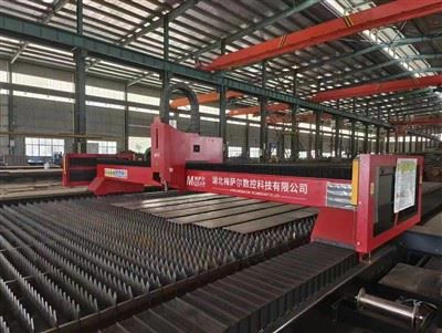 Tagliatrice CNC a fibra laser