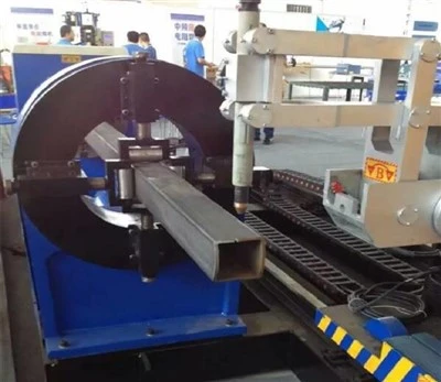 Macchina da taglio per tubi in acciaio inossidabile CNC