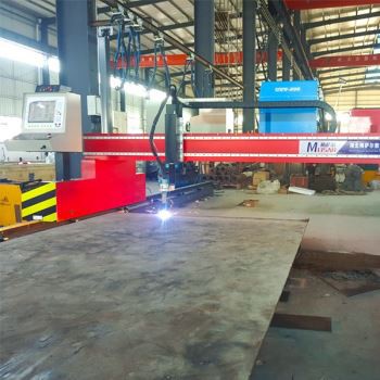 Taglio di fiamma del gantry